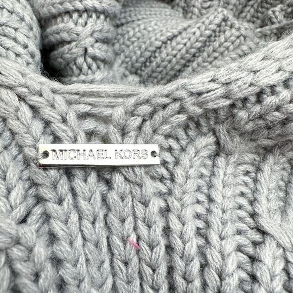 Michael Kors Gray Cable Knit Chunky Oversized Poncho Shawl Size OS - Picture 9 of 10